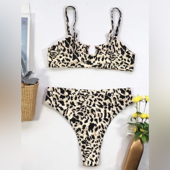 NWOT Leopard Print Cheeky Bikini - Picture 4 of 7